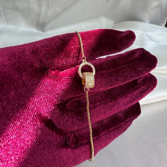 Anthro adjustable Gold Bracelet with Heart Clasp - Picture 3 of 15